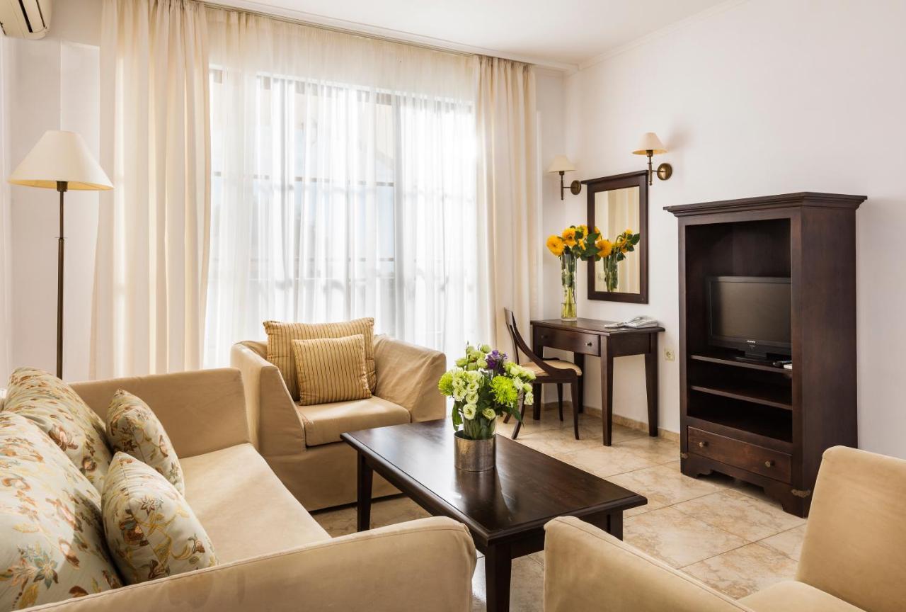 The Cliff Beach Apartments 오브조르 외부 사진